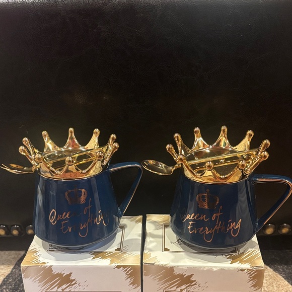 Other - Queen of Everything Blue and Gold Mug Set